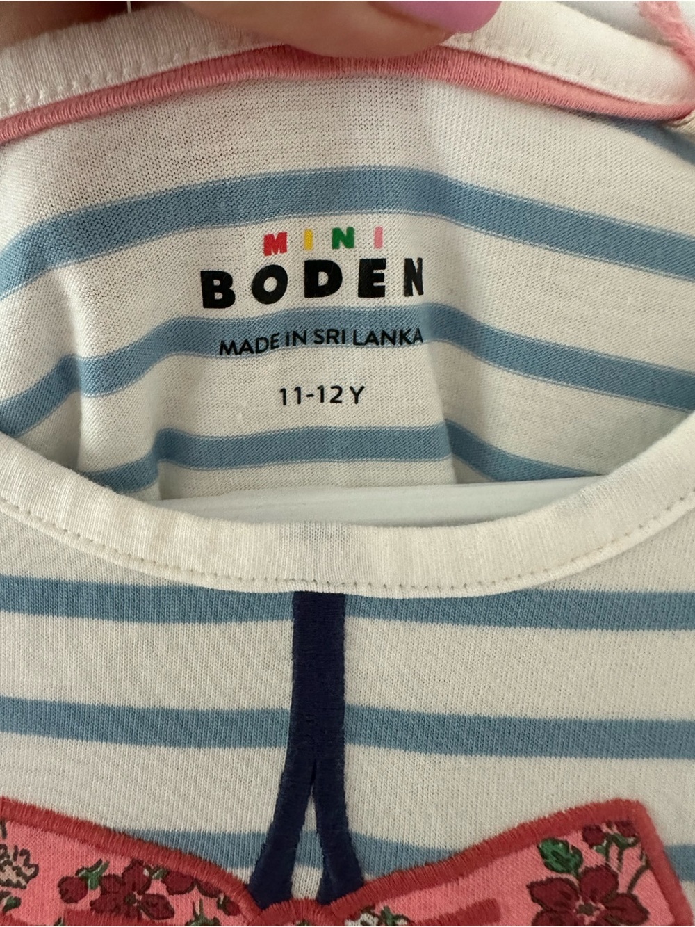 Mini Boden Kids' Stripe Bow Appliqué
Long Sleeve Cotton Graphic - Picture 5 of 8